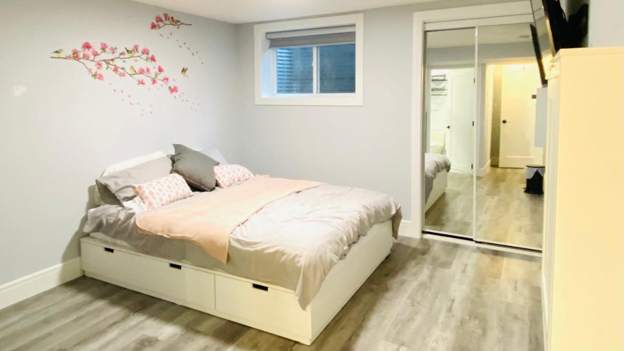 Cozy Basement Suite-溫馨小屋 Designated Parking Calgary Luaran gambar