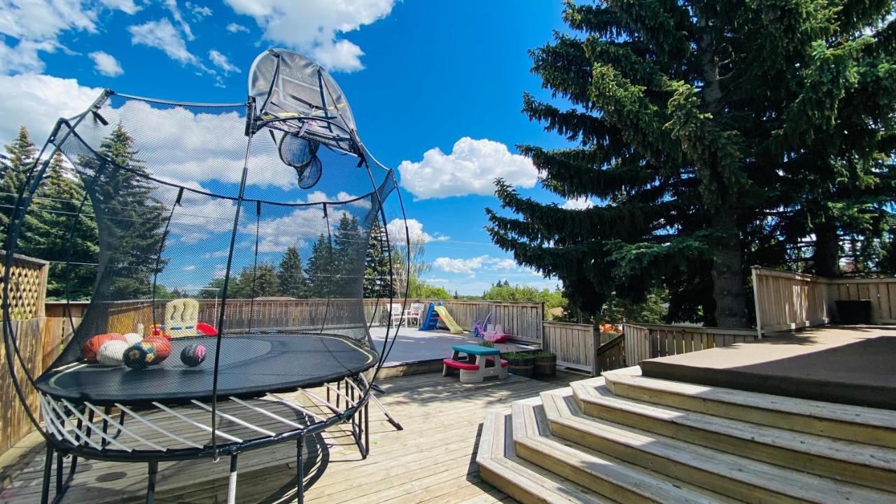 Cozy Basement Suite-溫馨小屋 Designated Parking Calgary Luaran gambar